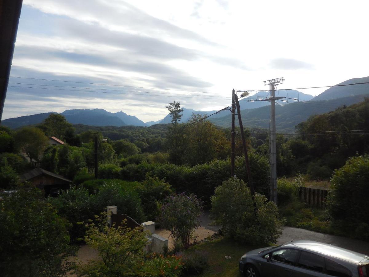 Chalet With Mountain Views Laffrey Extérieur photo